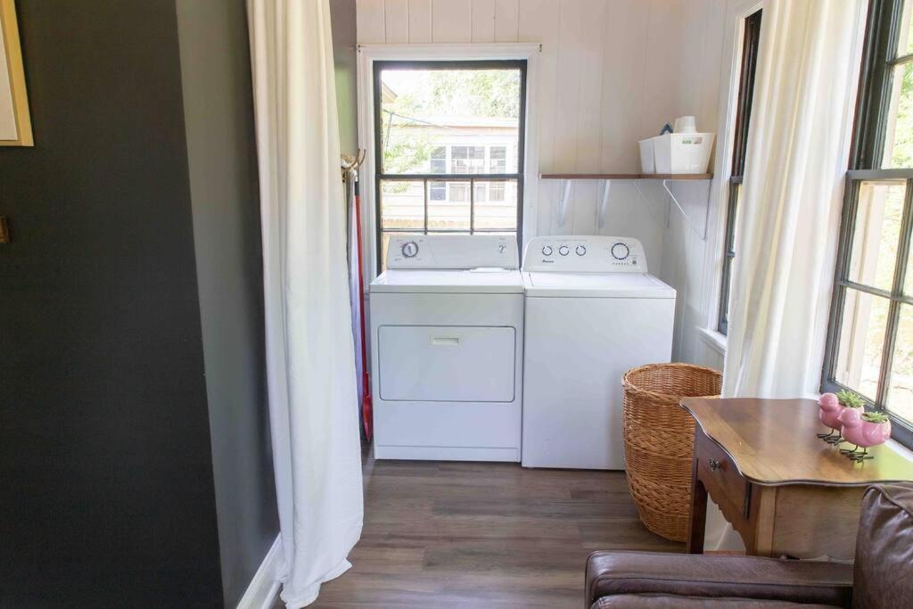 J Birds' Cottage Midtown Memphis Esterno foto