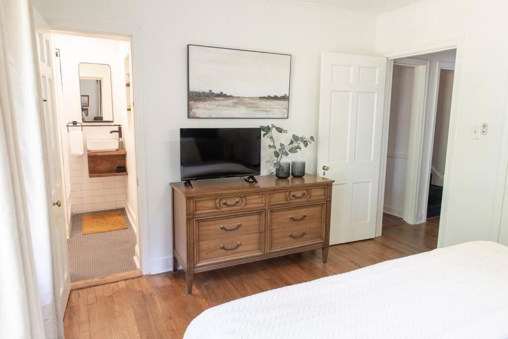 J Birds' Cottage Midtown Memphis Esterno foto