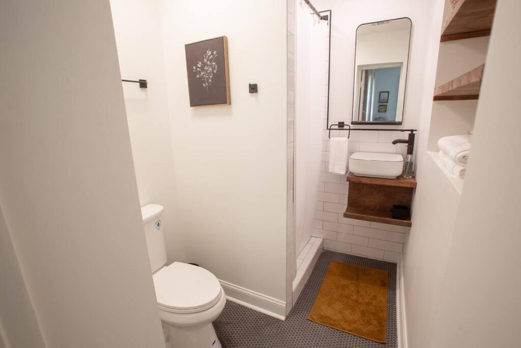 J Birds' Cottage Midtown Memphis Esterno foto